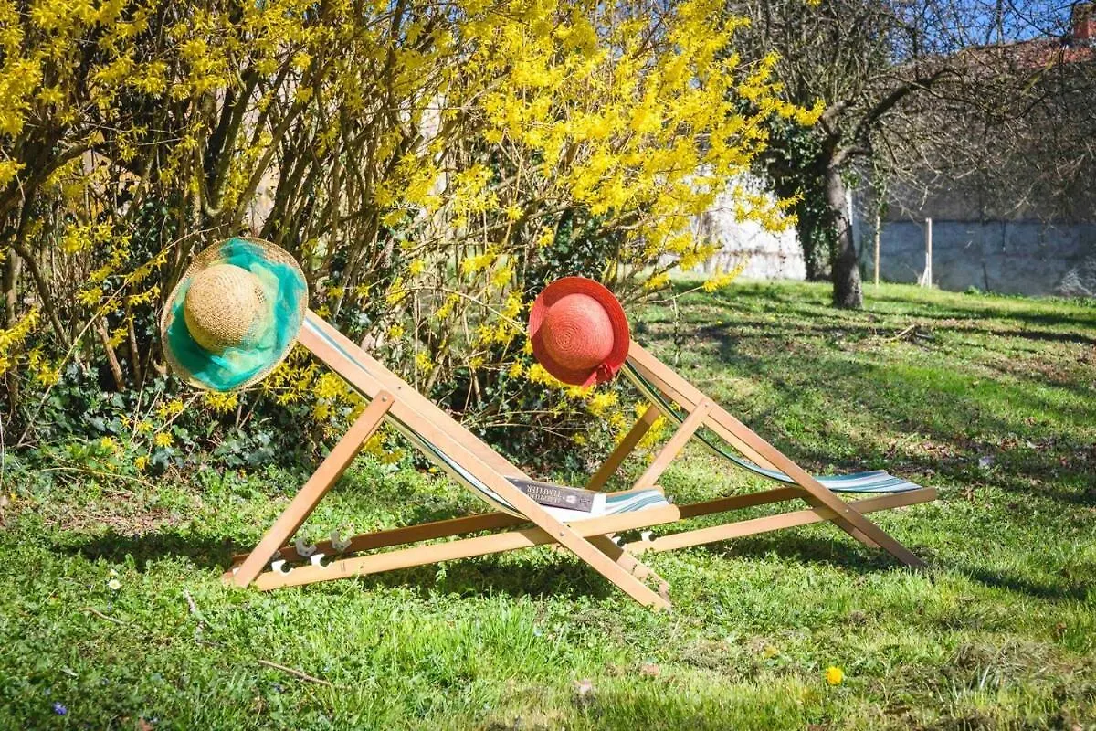 Holiday home Maison En Pierre Avec Jardin 4 Voyageurs Lure  France